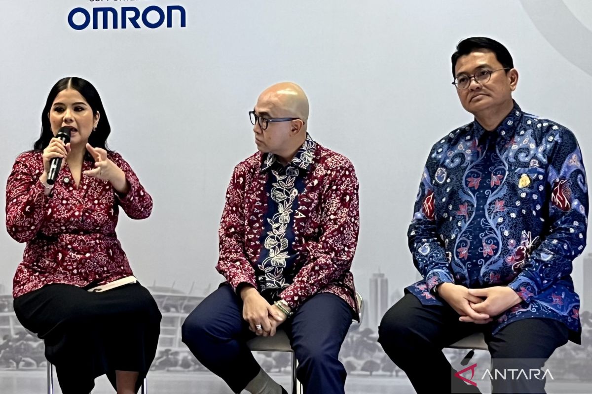 Pengurus PERKI dan Yayasan Jantung Indonesia dalam konferensi pers Hari Jantung Sedunia 2026